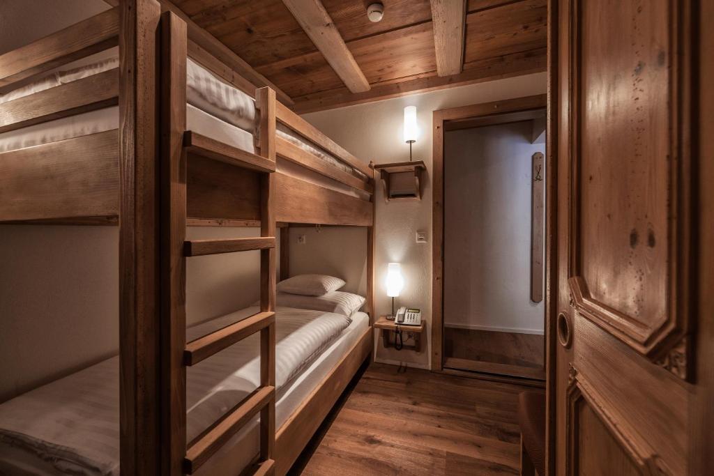 Hotel Schoenegg Wengen Oda fotoğraf